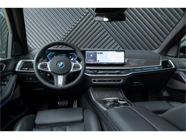 BMW X5 xDrive50e LCI M-sport Pro ACC Pano Trekhaak Head-up M Seats Massage Stoelventilatie Harman Kardon Individual Frozen Grey