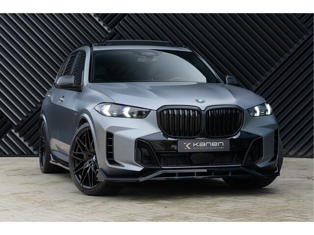BMW X5 xDrive50e LCI M-sport Pro ACC Pano Trekhaak Head-up M Seats Massage Stoelventilatie Harman Kardon Individual Frozen Grey