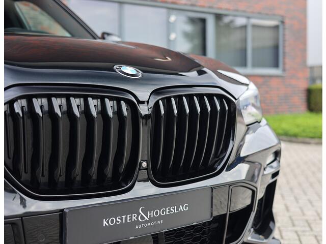 BMW X5 M50i | B&W - Bodykit - HUD