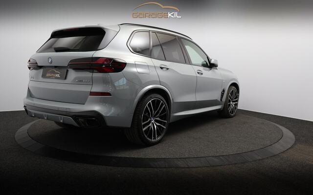 BMW X5 xDrive50e Launch Edition Dealeronderh. / Panoramadak / M-Sport kuipstoelen / Stoelventilatie / Harman Kardon / Trekhaak / Driving Prof / Parking Prof / Crafted Clarity