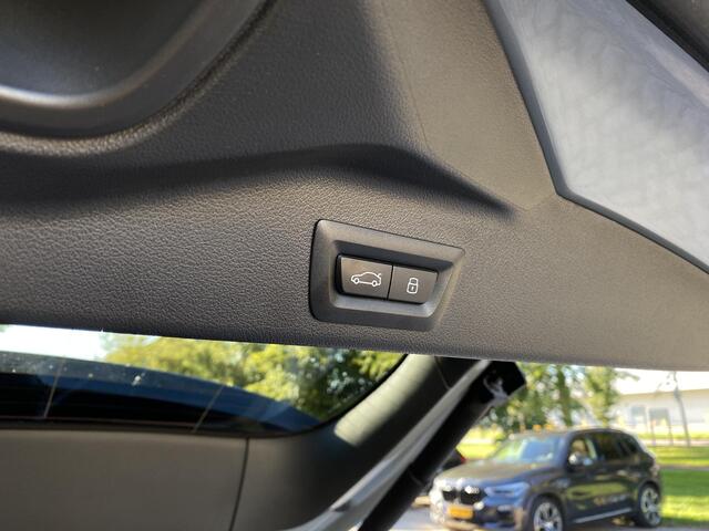 BMW X5 xDrive50e M-Sport / Pano / Trekhaak / 360 Camera / Harman kardon / Stoel massage, verwarming en koeling / Stuurverwarming