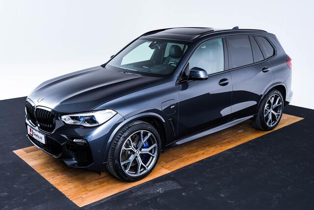 BMW X5 xDrive45e High Executive Trekhaak - Panoramadak - Active Cruise Control - Head up - Harman Kardon - Sportstoelen - Elektrisch verstelbare/verwarmde stoelen - Comfort Acces - Parking Assistant Plus -