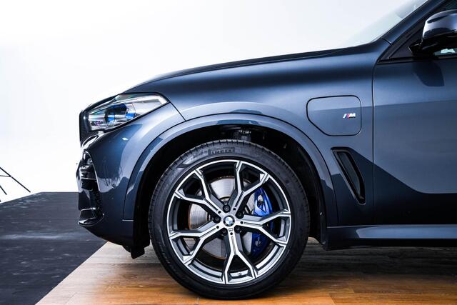 BMW X5 xDrive45e High Executive Trekhaak - Panoramadak - Active Cruise Control - Head up - Harman Kardon - Sportstoelen - Elektrisch verstelbare/verwarmde stoelen - Comfort Acces - Parking Assistant Plus -