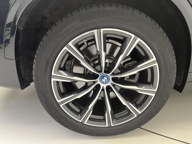 BMW X5 xDrive50e M-Sport | Panorama | Driving Assistant Professional | Comfortzetels | Harman Kardon | Stoelventilatie