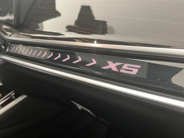 BMW X5 xDrive50e M-Sport | Panorama | Driving Assistant Professional | Comfortzetels | Harman Kardon | Stoelventilatie