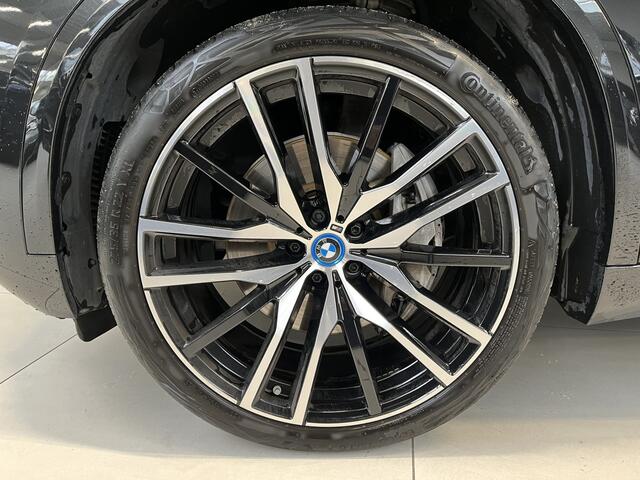 BMW X5 xDrive50e | Driv. + Park Ass. Professional | 22"inch | Panorama | Massage Stoelen | Individual Leder | Swarowski | Harmen Kardon | Comfort Stoelen | Trekhaak