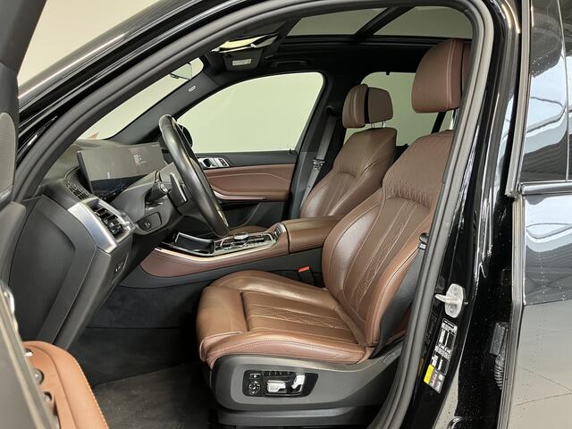 BMW X5 xDrive50e | Driv. + Park Ass. Professional | 22"inch | Panorama | Massage Stoelen | Individual Leder | Swarowski | Harmen Kardon | Comfort Stoelen | Trekhaak