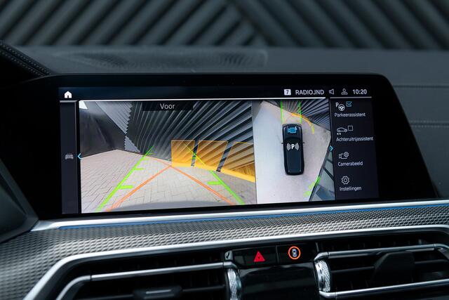 BMW X5 xDrive45e M-Sport Panodak Head-up Luchtvering 360 Camera Trekhaak Driving Assistant Pro Comfortstoelen Memory