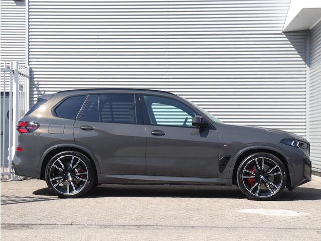BMW X5 xDrive50e | M Sportpakket Pro | Panodak | Trekhaak | Driving Assistant Prof. | Soft Close | Bowers & Wilkins | Massage | SOH 100% | 22'' LMV