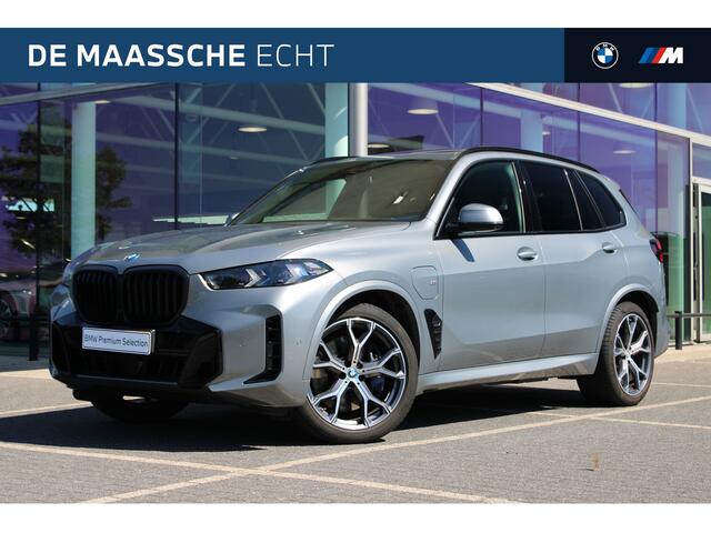BMW X5 xDrive50e M Sport Automaat / Panoramadak / Comfortstoelen / Parking Assistant Professional / Soft-Close / Adaptieve LED / Comfort Access