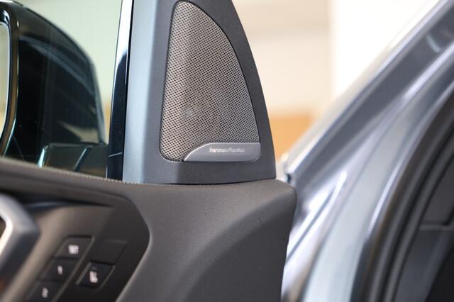 BMW X5 xDrive50e M Sport Pro - Pano - Trekhaak - Harman Kardon