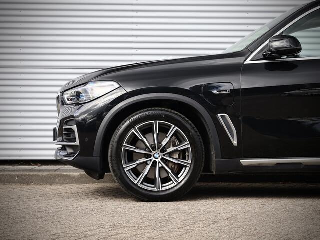 BMW X5 xDrive45e xLine | SOH 96% | Panoramadak | Comfortstoel | HUD | Laser | ACC | Trekhaak |