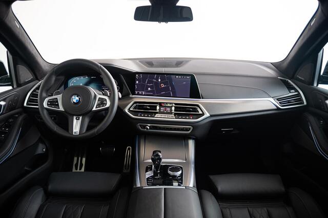 BMW X5 xDrive45e High Executive M Sport - Head-Up Display - Lederen Bekleding - Schuif-/Kanteldak - Active Cruise Control ( ACC ) - BMW Live Cockpit Professional - Comfort Access - 22" - Soft-Close - Adaptieve LED Koplampen - Integral Active Steering - Luchtvering - HiFi System Harman Kardon - Comfortstoelen - WiFi - Stoelverwarming voor & achter - Parking Assistant - Stoelventilatie - BMW Gesture Control - DAB+