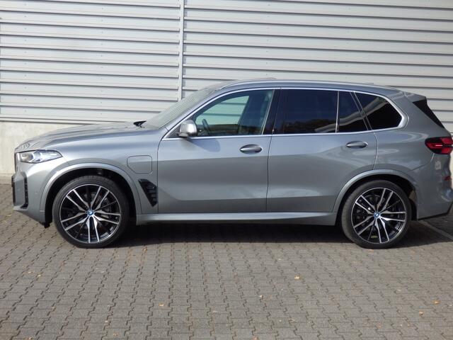 BMW X5 xDrive50e Launch I Lucht vering I 360 camera I – foto 2