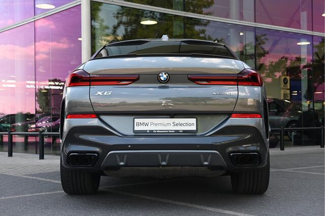 BMW X6 xDrive40i High Executive M Sport Automaat / Panoramadak Sky Lounge / Trekhaak / Bowers & Wilkins / M Multifunctionele Stoelen / Parking Assistant Professional / Soft-Close