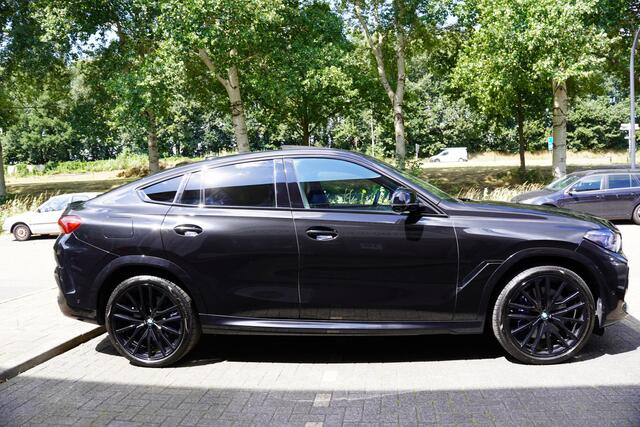 BMW X6 M50d High Executive / BTW / Dealer Ond / Laser / Pano / Trekhaak / Active Steering / Co Pilot /