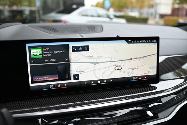 BMW X6 xDrive40i High Executive M Sport Automaat / Panoramadak / Trekhaak / Massagefunctie / Parking Assistant Professional / Soft-Close / Active Steering