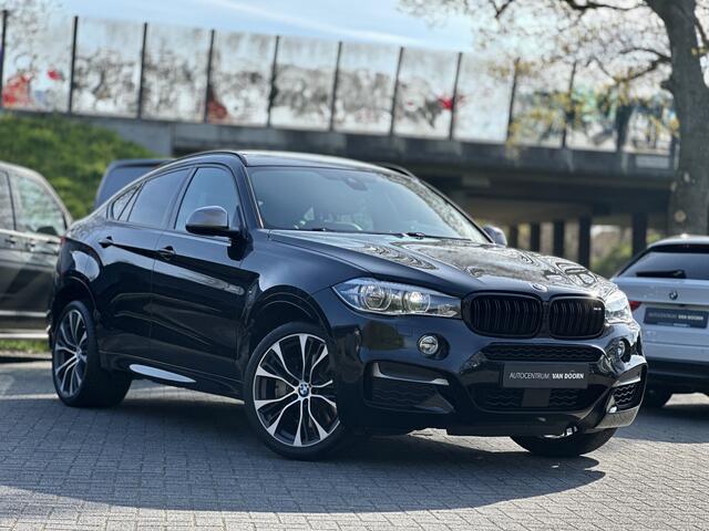 BMW X6 M50d | 380 pk | Schuifdak | Stoelventilatie | Leer | Adaptive Cruise | Camera | Trekhaak | Head-Up | 21" | M-pakket | Marge