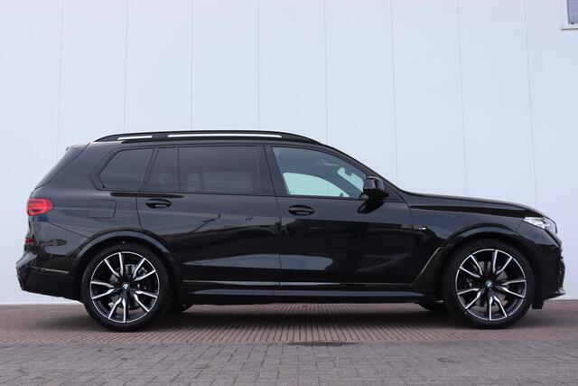 BMW X7 xDrive40i High Executive High Executive M-Sportpakket / Bowers & Wilkins / Copilot Pack / Skylounge Panoramadak / Trekhaak / 22''