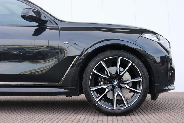 BMW X7 xDrive40i High Executive High Executive M-Sportpakket / Bowers & Wilkins / Copilot Pack / Skylounge Panoramadak / Trekhaak / 22''