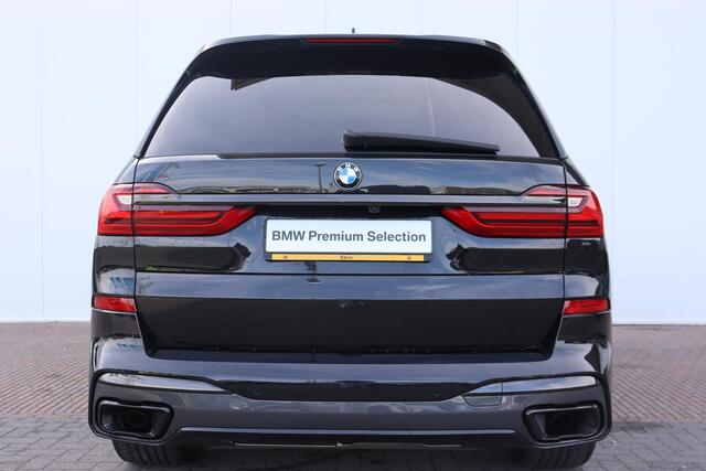 BMW X7 xDrive40i High Executive High Executive M-Sportpakket / Bowers & Wilkins / Copilot Pack / Skylounge Panoramadak / Trekhaak / 22''