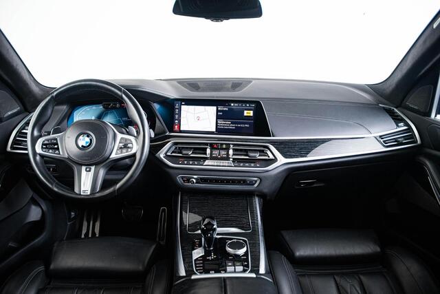 BMW X7 xDrive40i High Executive M Sport - Panoramadak - Comfortstoelen - Warmte Comfort - Derde zitrij - Parking/Driving Assistant - Active Protection - Head up - Harman Kardon - Soft Close - High Beam Assistant