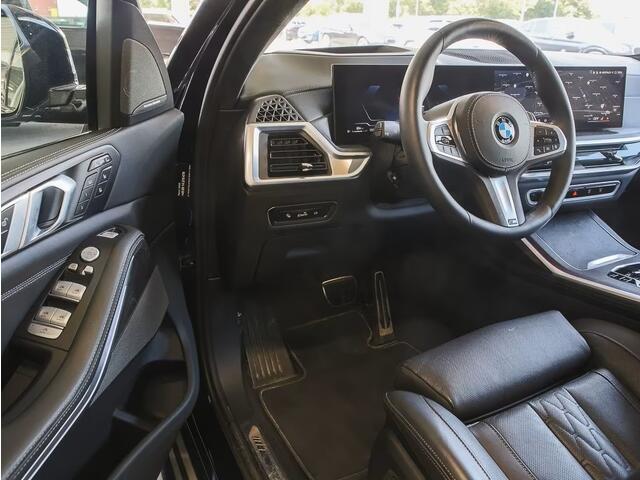 BMW X7 xDrive40d M Sport 340 PK Grijs Kenteken ACC Trekhaak Luchtvering Head-Up Memory 21 Inch