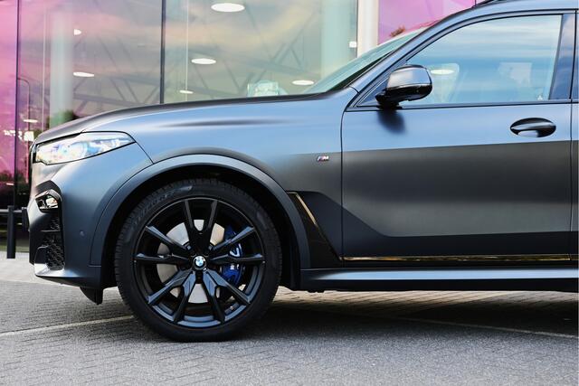 BMW X7 M50i 6p. High Executive Automaat / Panoramadak Sky Lounge / Massagefunctie / Laserlight / Parking Assistant Plus / Soft Close / Stoelventilatie / Active Steering