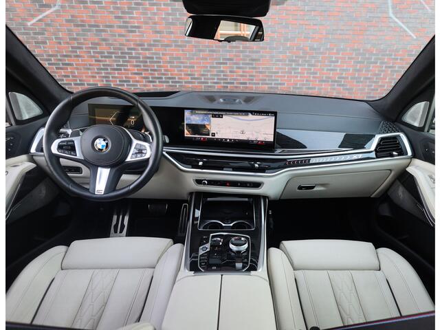 BMW X7 40i xDrive | Skylounge - Bowers & Wilkins - Trekhaak
