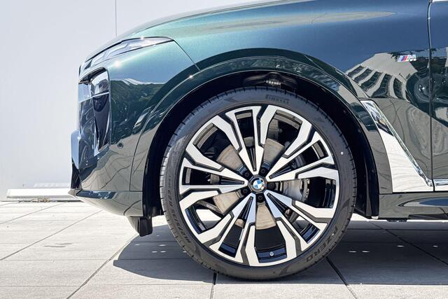 BMW X7 xDrive40i M-Sport / 23 inch / Trekhaak / Driving Assistant Prof / Stoelverwarming op alle stoelen / Zonneschermen / Parking Assistant Prof / 7 zitplaatsen