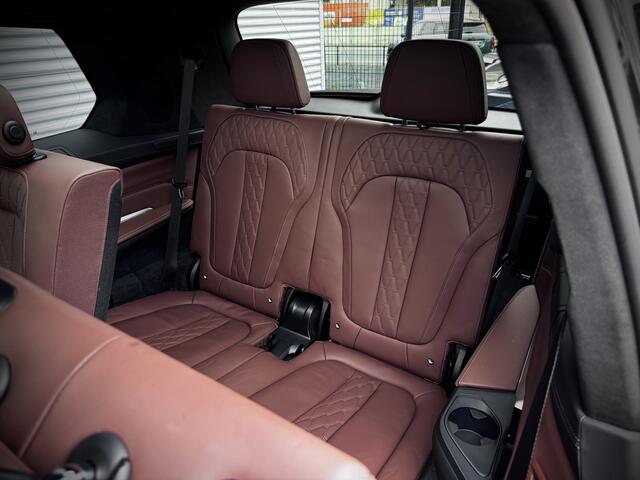BMW X7 M50i xDrive | Full Option | Pano | B&W | Laser | Massage | Trekhaak |