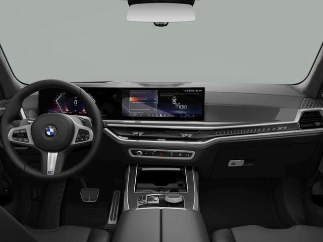 BMW X7 xDrive40i 7 pers. | Skylounge | M Stoelen | Massage