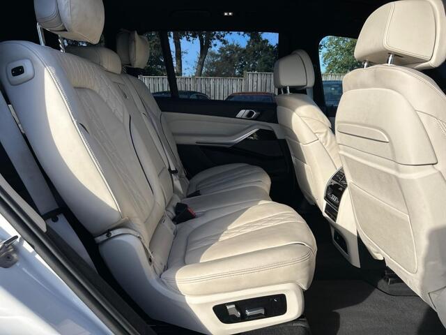 BMW X7 XDRIVE40I HIGH EX. M Sport 7P Laser, Pano, HUD