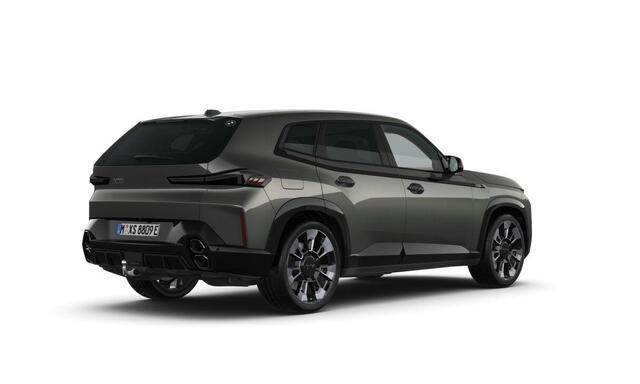 BMW XM 50e | Iconic Glow