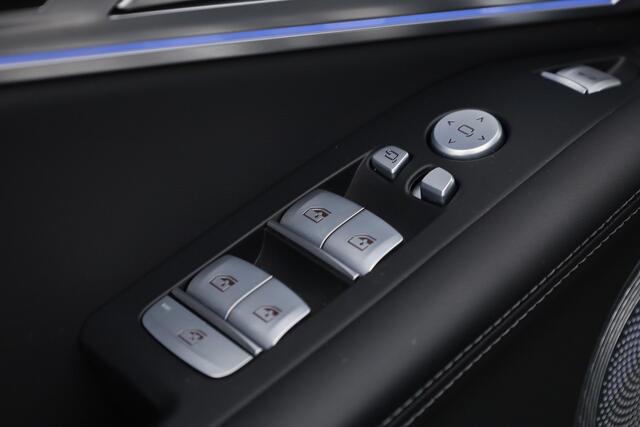 BMW XM PHEV 30 kWh | V8 | Driving Assistant Pro | Bowers & Wilkins | 23'' | Stoelventilatie | Soft close | HUD |
