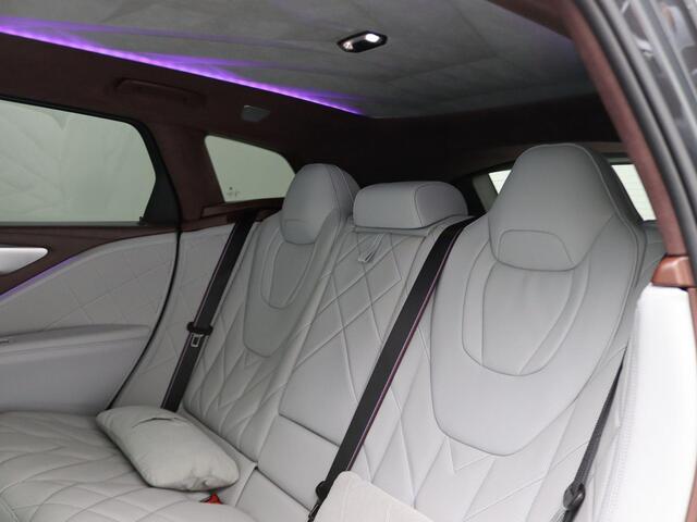BMW XM PHEV 30 kWh BMW XM | High Executive | Driving Assistant Professional | Bowers & Wilkins | M Driver's Pack | Stoelventilatie | Soft-Close | Comfort Access | 23''LMV