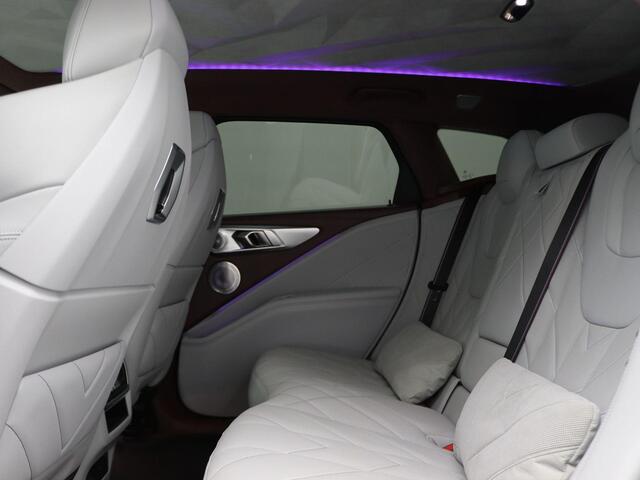 BMW XM PHEV 30 kWh BMW XM | High Executive | Driving Assistant Professional | Bowers & Wilkins | M Driver's Pack | Stoelventilatie | Soft-Close | Comfort Access | 23''LMV