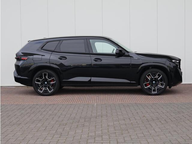 BMW XM PHEV 50e 30 kWh Comfort Access/ Soft-Close/ Elektrische Trekhaak/ Stoelventilatie/ Driving Assistant Professional/ Harman-Kardon/ Massage Stoelen/ 22 inch LM