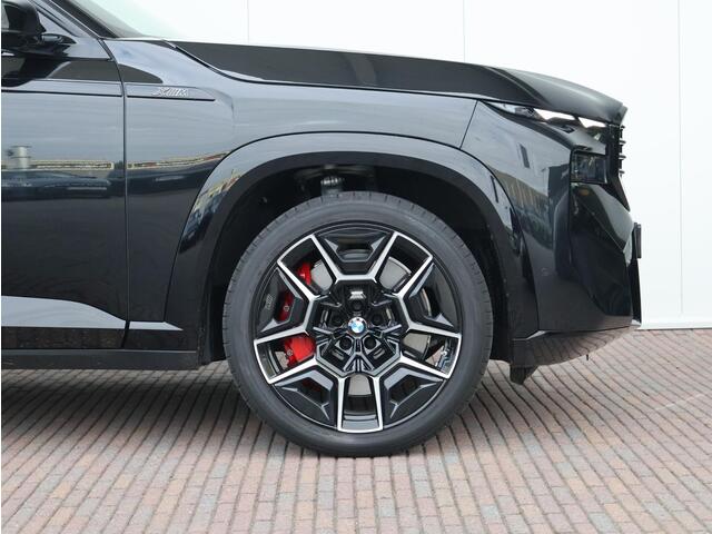 BMW XM PHEV 50e 30 kWh Comfort Access/ Soft-Close/ Elektrische Trekhaak/ Stoelventilatie/ Driving Assistant Professional/ Harman-Kardon/ Massage Stoelen/ 22 inch LM