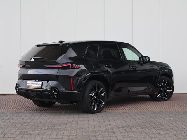 BMW XM PHEV 50e 30 kWh Comfort Access/ Soft-Close/ Elektrische Trekhaak/ Stoelventilatie/ Driving Assistant Professional/ Harman-Kardon/ Massage Stoelen/ 22 inch LM