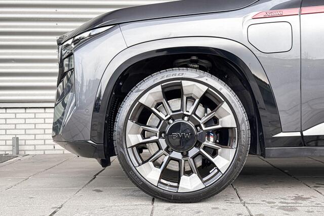 BMW XM PHEV Label Red 30 kWh