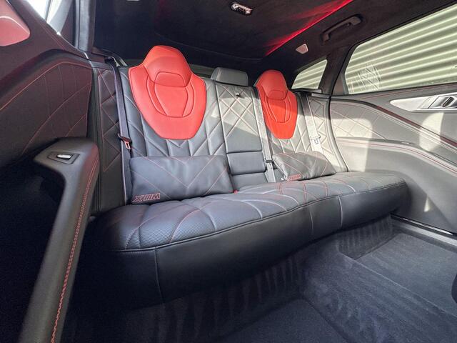 BMW XM PHEV Label Red 30 kWh