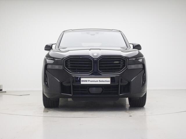 BMW XM PHEV V8 | 23" | Bowers & Wilkins | M Driver's Pack | CoPilot | Trekhaak | Massage+Ventilatie |