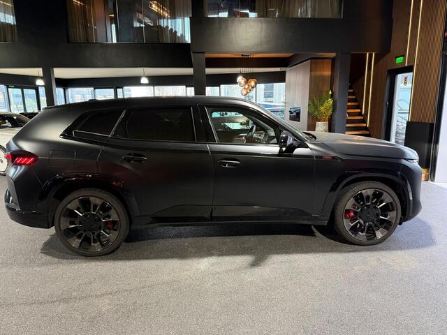 BMW XM PHEV Label Red 30 kWh