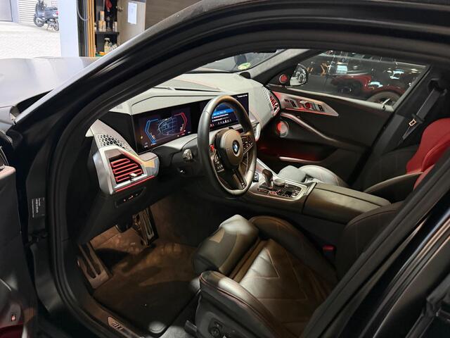 BMW XM PHEV Label Red 30 kWh