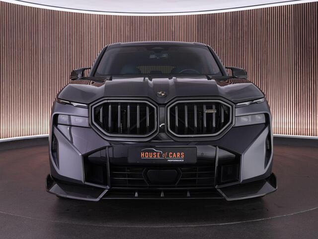 BMW XM PHEV 30 kWh |M-sport|Carbon pakket|Concaver wheels|sportuitlaat|achterasbesturing|soft-close|Harman & Kardon|iconic glow|HUD|massage|memory|360 camera|Apple Carplay|