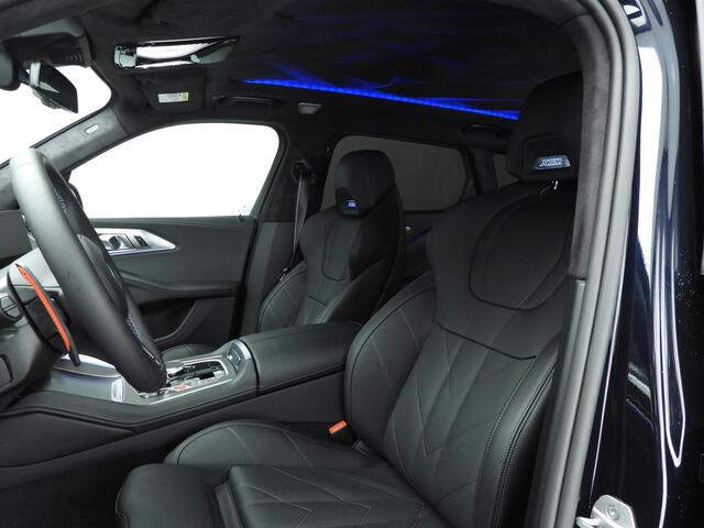 BMW XM PHEV 50e Bower & Wilkens / Soft close / Park assist / Driving assist / Trekhaak / Getint glas / Massage stoelen / Alu wielen 22 inch