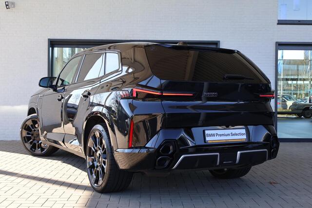 BMW XM PHEV 50e 30 kWh | M-SPort Pakket | Bowers & Wilkins | Trekhaak | Driving Assistant Professional | Soft-Close | Parking Assistant Plus |