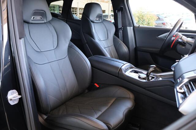 BMW XM PHEV 50e 30 kWh | M-SPort Pakket | Bowers & Wilkins | Trekhaak | Driving Assistant Professional | Soft-Close | Parking Assistant Plus |