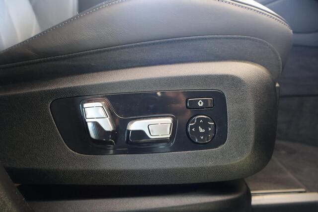 BMW XM PHEV 50e 30 kWh | M-SPort Pakket | Bowers & Wilkins | Trekhaak | Driving Assistant Professional | Soft-Close | Parking Assistant Plus |